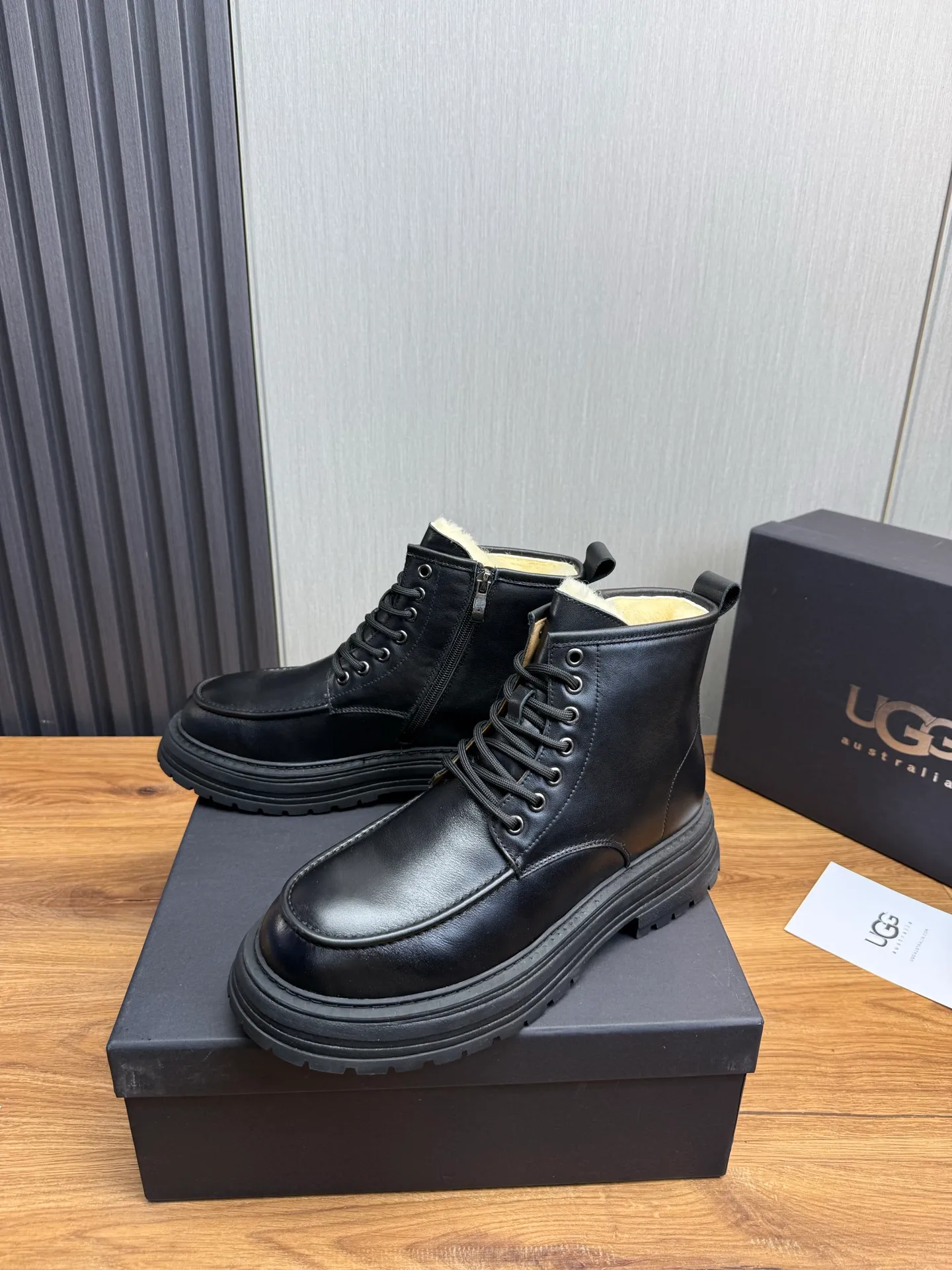 Factory price 680💰 [UGG] Men's hot winter warm boots🐑Simple and fashionable design, cowhide➕comfortable and warm wool lining. Soft and comfortable to wear, good warmth retention, and excellent foot feel. Regular size 38-45